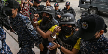 Filipino Journalist Gets Prison in Case Seen as Attack on Free Press