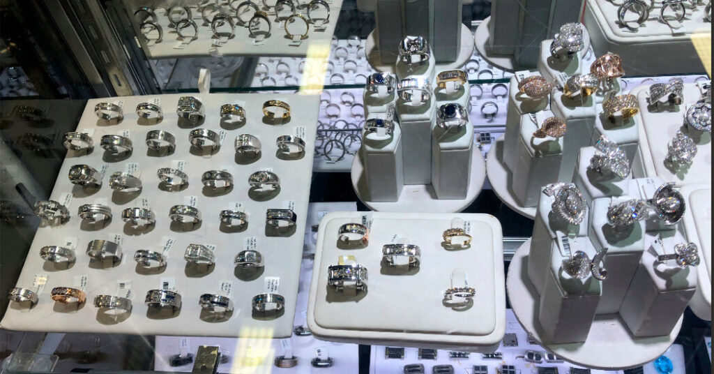 Man Accused in $100 Million Jewel Heist Is Deported, Thwarting Trial