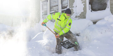 Is climate change weakening the polar vortex?