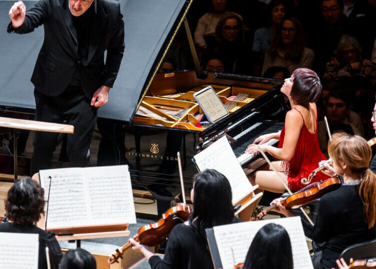 Review: A Warning of American Despair Returns to the Philharmonic