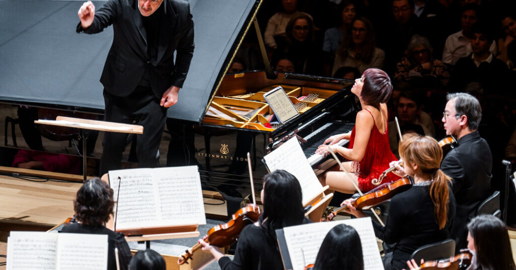 Review: A Warning of American Despair Returns to the Philharmonic