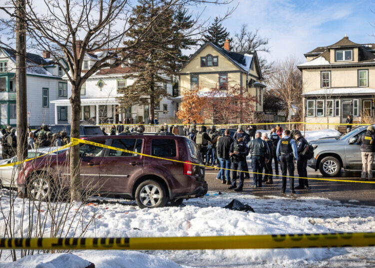 F.B.I. Agent Who Tried to Investigate ICE Officer in Shooting Resigns