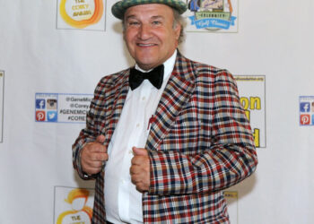 Floyd Vivino, Throwback Comedian Known as Uncle Floyd, Dies at 74