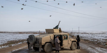 Syrian and Kurdish Troops in Standoff as Truce Deadline Passes