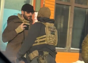 Videos Show Moments in Which Agents Killed a Man in Minneapolis