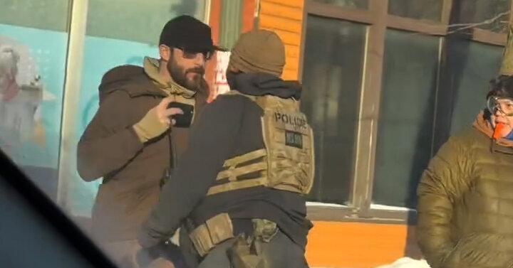 Videos Show Moments in Which Agents Killed a Man in Minneapolis