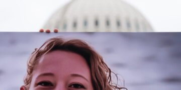 As Minneapolis Rages, Legislators Move to Restrict ICE in Their States