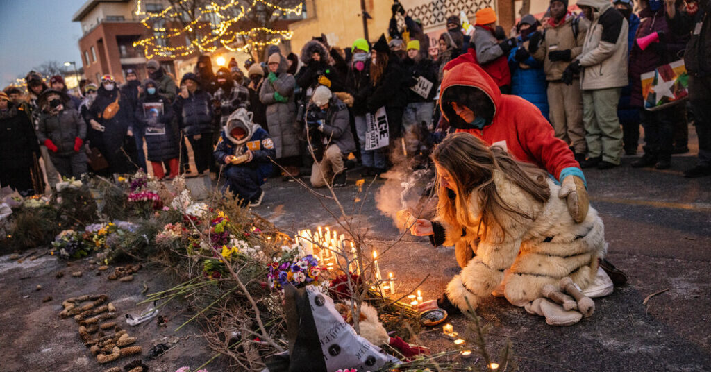 Pretti Shooting Was Flawed From the Start, Policing Experts Say