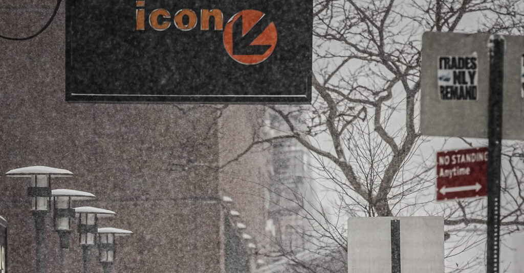 Museums From Texas to Massachusetts Close for Storm, but Broadway Shows Go On