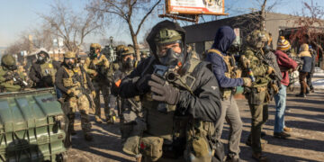 Judge Asks Pointed Questions, but Does Not Rule, in Hearing Seeking Block to ICE Surge