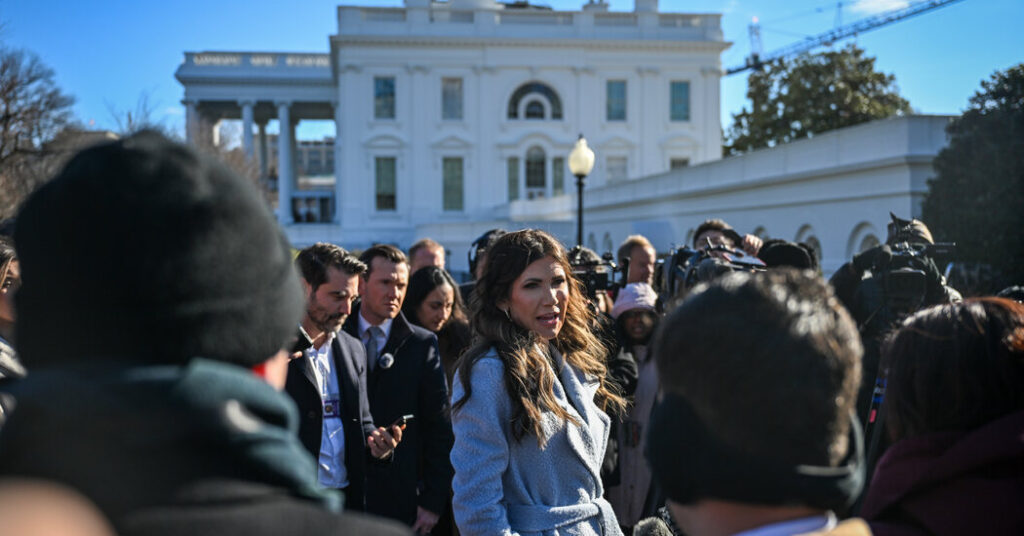 Trump Holds 2-Hour Meeting With Noem Amid Backlash to Minneapolis Shooting