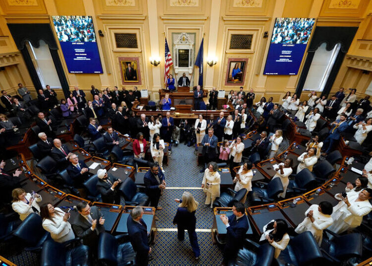 Virginia Judge Blocks Democrats’ Efforts to Redraw Congressional Maps