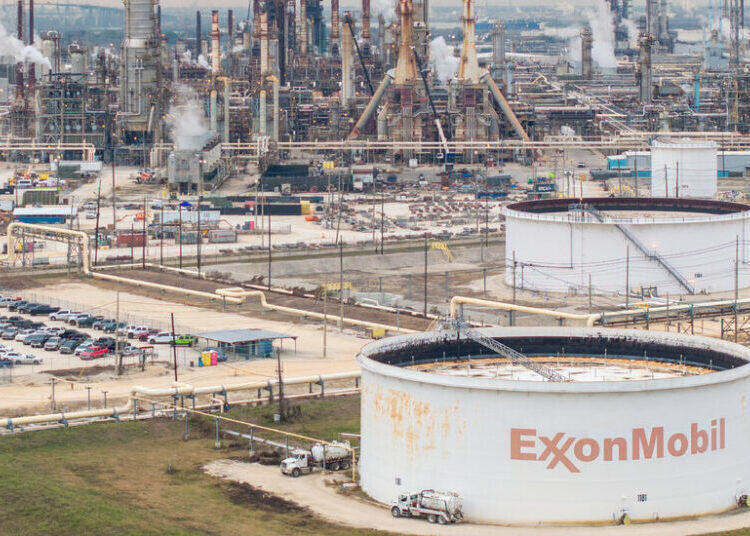 Michigan Sues Oil Giants, Saying They Collude to Make Energy Costlier