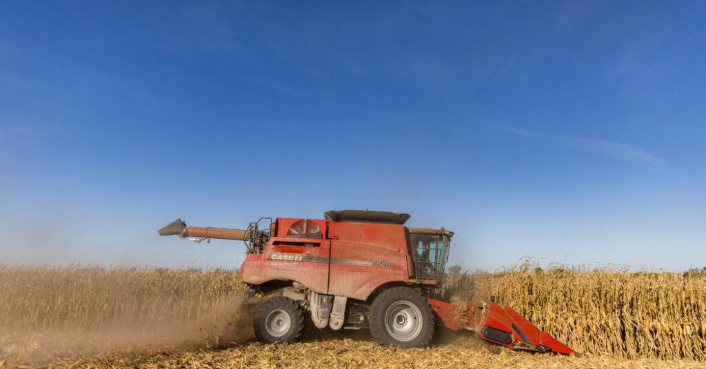 As Trump Heads to Iowa to Trumpet Economy, Many Residents Feel Pain