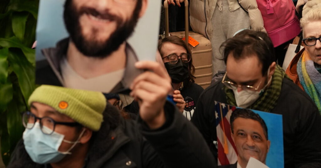 Dozens Arrested After Anti-ICE Protest at a Manhattan Hilton