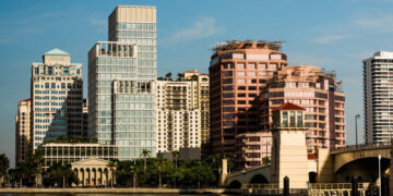 U.S. Population Growth Slows Sharply as Immigration Plunges