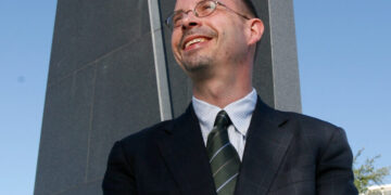 John L. Allen Jr., Journalist With Inside Access to the Vatican, Dies at 61