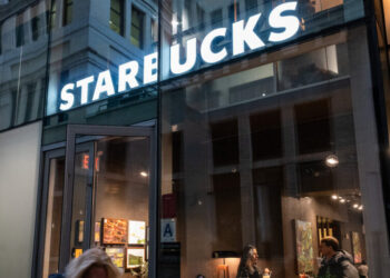Starbucks Says Turnaround ‘Ahead of Schedule’ as Sales Rebound