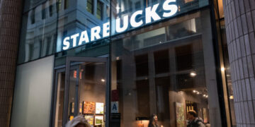 Starbucks Says Turnaround ‘Ahead of Schedule’ as Sales Rebound
