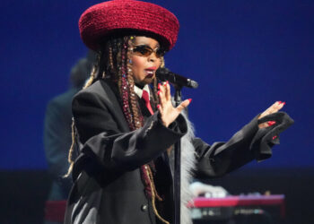 Lauryn Hill Will Lead Grammy Tribute to Roberta Flack and D’Angelo