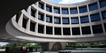 Art for All: A Smithsonian Museum Spreads Its Bounty for America’s 250th