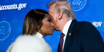 Did Trump Really Give Nicki Minaj a $1 Million ‘Gold Card’ Visa?