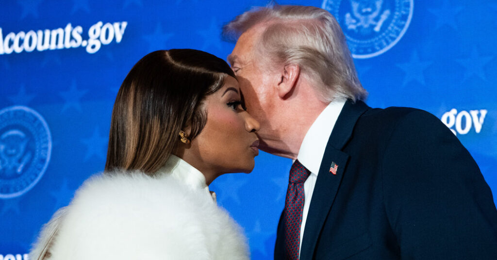 Did Trump Really Give Nicki Minaj a $1 Million ‘Gold Card’ Visa?