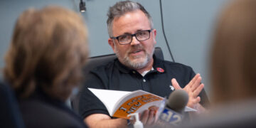 Educator Who Read ‘I Need a New Butt!’ to Students Wins Job Back in Court