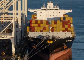 U.S. Trade Deficit Bounces Back as Tariffs Cause Volatility