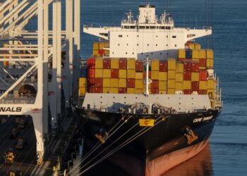 U.S. Trade Deficit Widens Despite Trump’s Tariffs