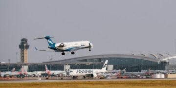 Trump Threatens Canada Over Business Jet Dispute