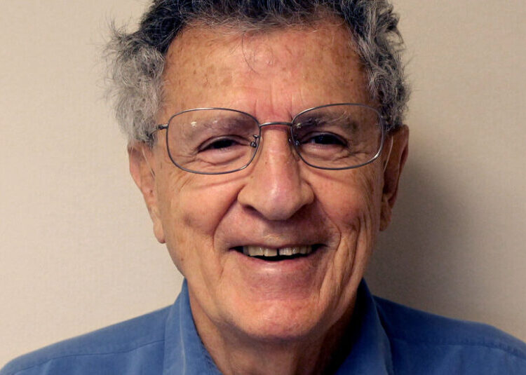 Morris Waxler, F.D.A. Official Who Switched Stance on Lasik, Dies at 88