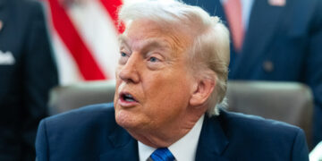 Trump’s Lawsuit Against I.R.S. Creates ‘Enormous Conflict of Interest’