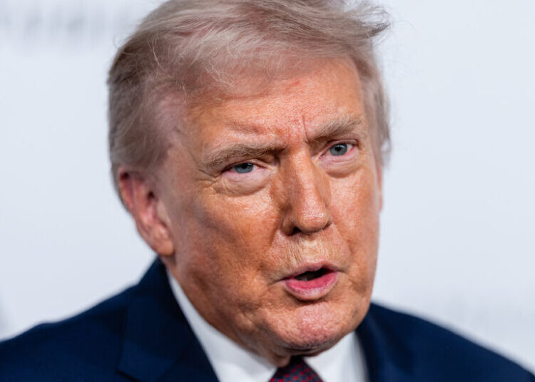 Feds Release Document of Tips Mentioning Trump and Epstein