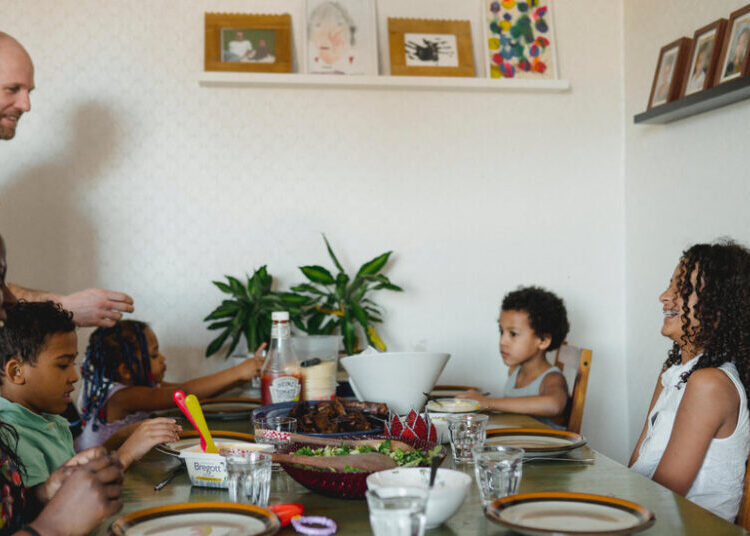 A Predictor of a Good Social Life? Your Parents.