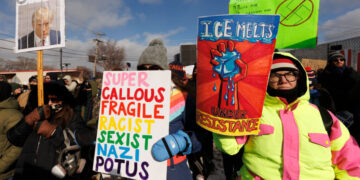 Police Report Backs Activist’s Account in Clash With ICE Agent Near Chicago