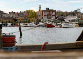 6 Missing as Search Continues for Boat Off the Coast of Massachusetts