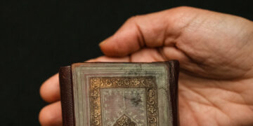 Mamdani Is First New York Mayor to Use the Quran at His Swearing-In