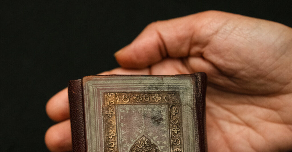 Mamdani Is First New York Mayor to Use the Quran at His Swearing-In