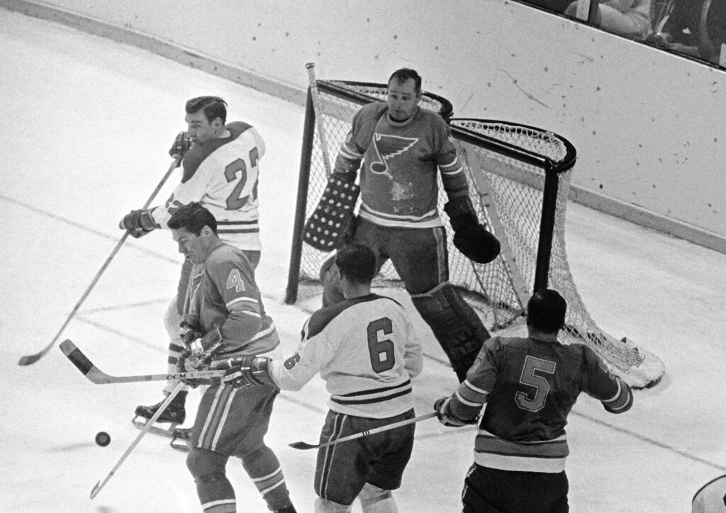 Glenn Hall, Hall of Fame goalie with enduring iron man streak, dies at 94