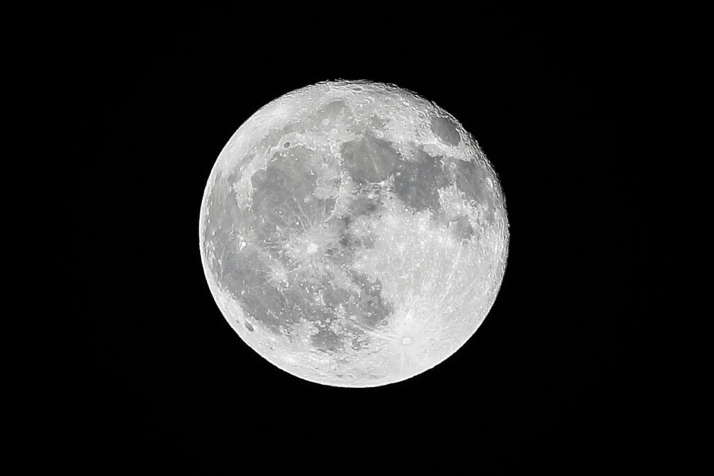 Super moon shone through clouds over D.C. on Saturday