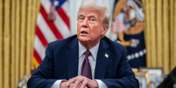 Trump Repeatedly Cornered for Truth Over ICU Nurse Killing