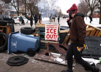 In Photos: One Week Since the Shooting of Renee Nicole Good in Minneapolis
