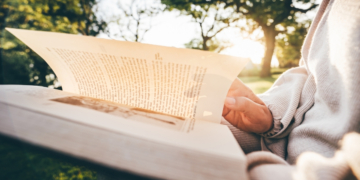 5 Memoirs That Will Change Your Perspective on People and Life