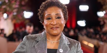 Trump Goon Triggered by Anti-ICE Stars on Golden Globes Red Carpet