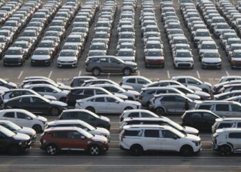 Trump threatens to raise tariffs on South Korea to 25%