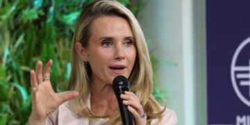 Newsom’s Hollywood Wife Slams Trump After Second Federal Agent Shooting