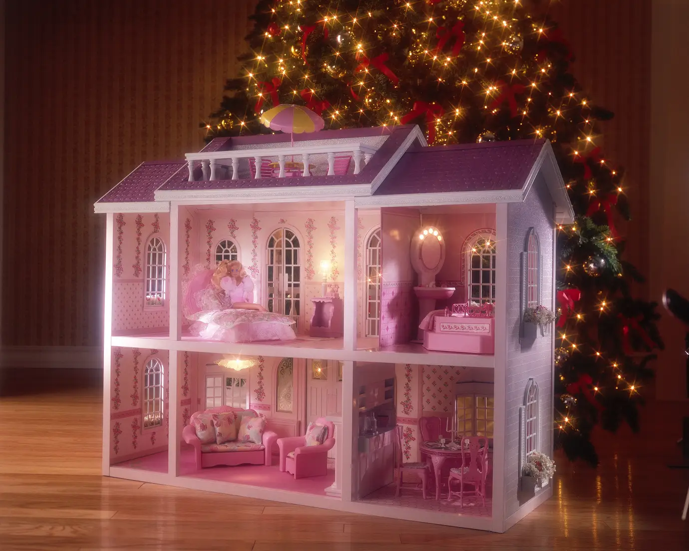 Barbie's Dreamhouse in 1990.