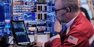 On Wall Street, investors ignore Trump’s talk of war