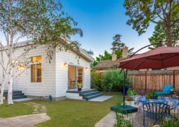 These states will pay you to build a tiny home in your backyard